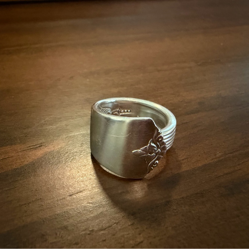 Sectional Spoon Ring - Picture 5 of 13